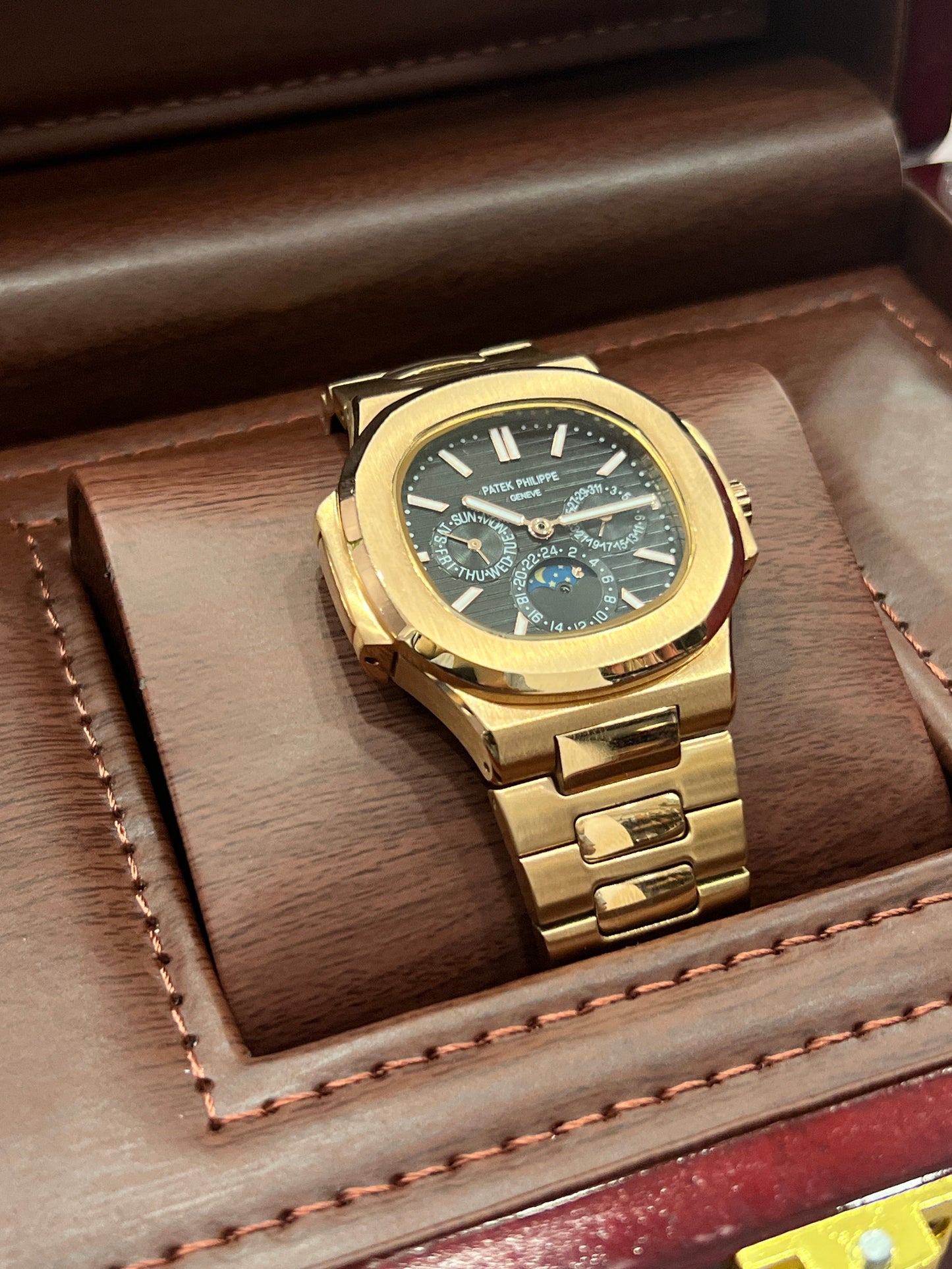 Nautilus Unisex Watch